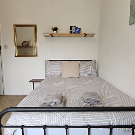 Newly Renovated Studios & Ensuite Rooms! - Camberwell London Exterior photo