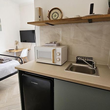 Newly Renovated Studios & Ensuite Rooms! - Camberwell London Exterior photo